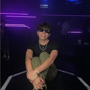 Meet your Posher, Sean